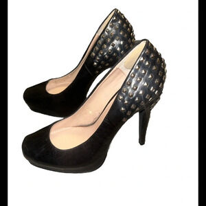 Black heels in a size 6.5